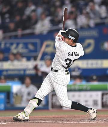 ロッテ 佐藤が2試合連続6号2ラン 5月初の連勝へ3点先制