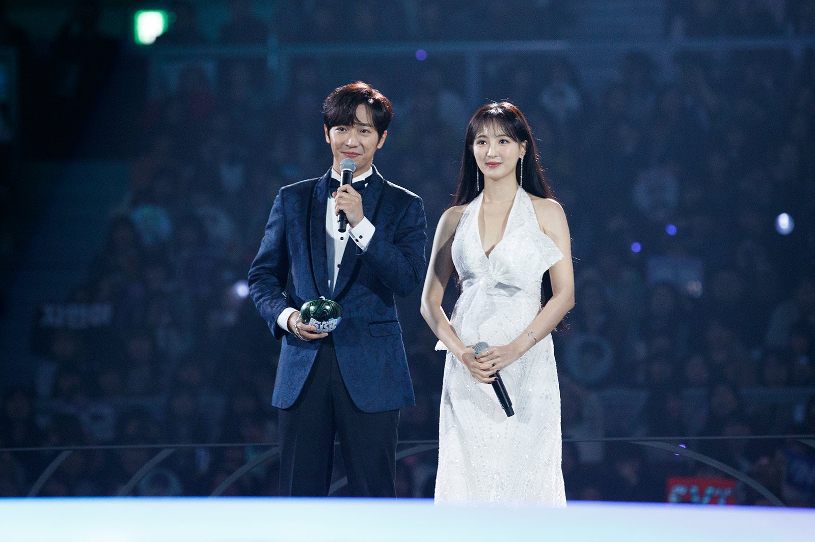 「2019MnetAsianMusicAwards(MAMA)」（C）CJENMCo.,Ltd,AllRightsReserved