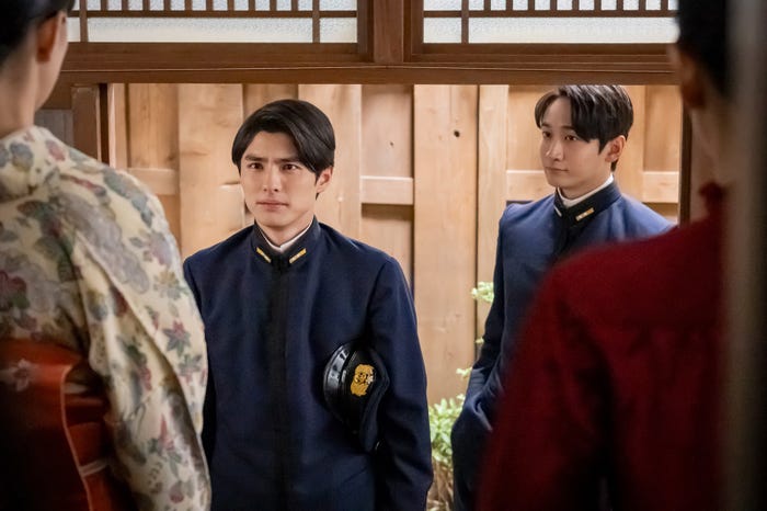 本田響矢、小関裕太「波うららかに、めおと日和」第5話(C)フジテレビ