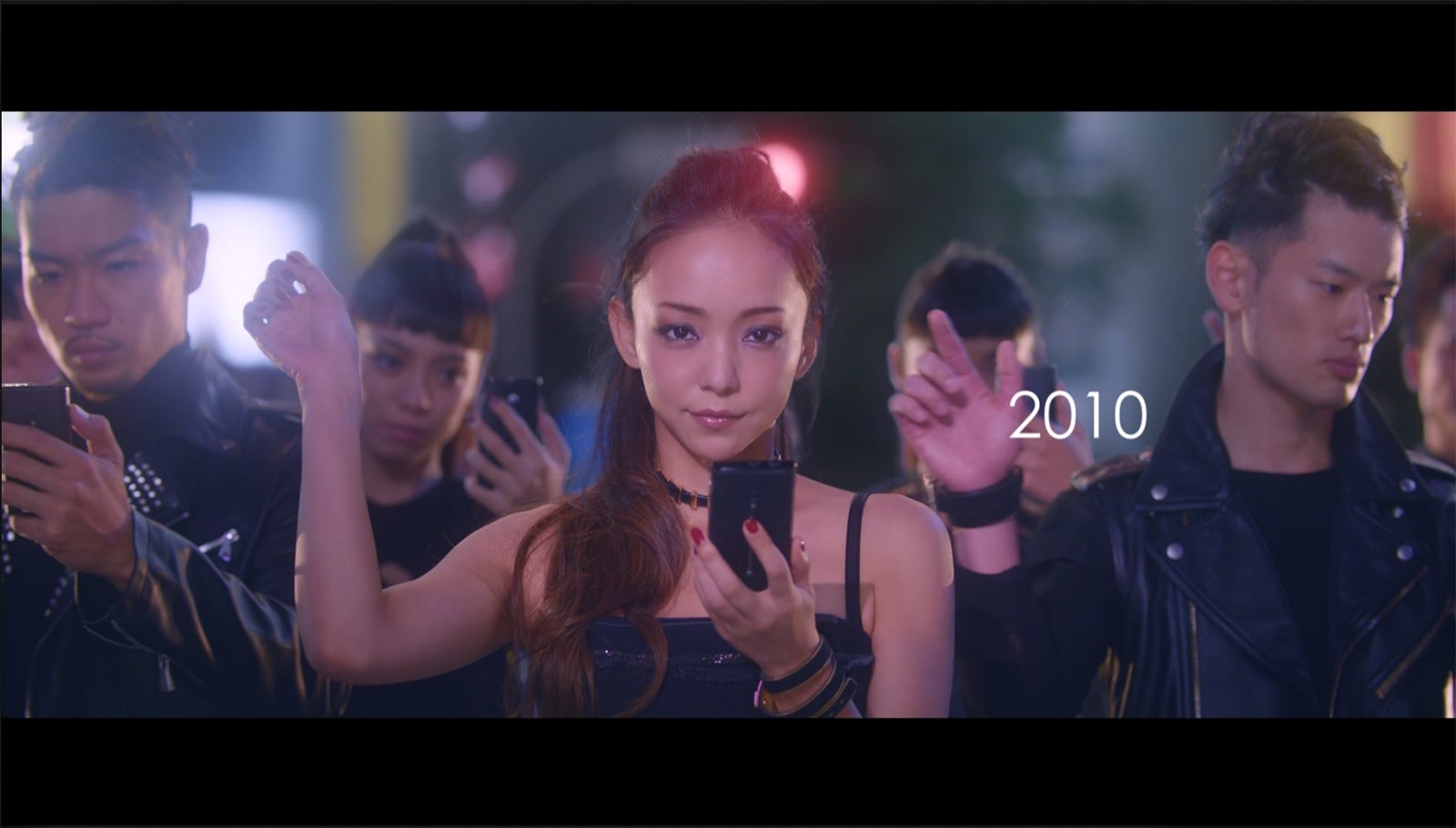 安室奈美恵 小室哲哉と再会の握手 16年ぶりコラボ曲 How Do You Feel Now で 渋谷ジャック モデルプレス 安室奈美恵 小室哲哉と再会の握手 16年ぶりコラボ曲 How Do You Feel Now で 渋谷ジャック モデルプレス