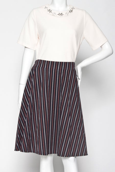 ストライプフレアスカート「riana」￥5,100(税込)