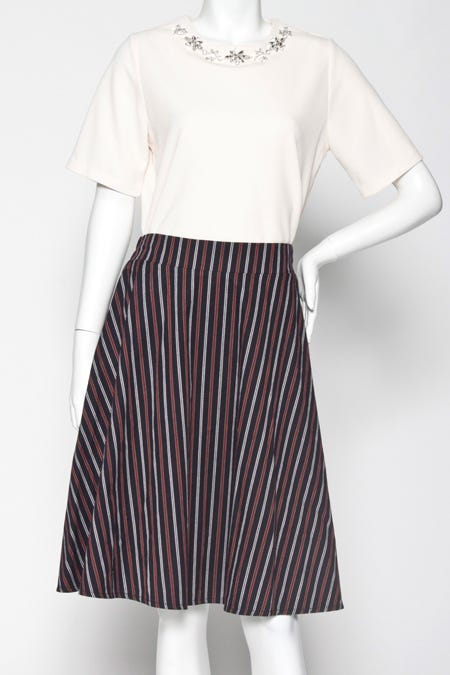 ストライプフレアスカート「riana」¥5,100(税込)