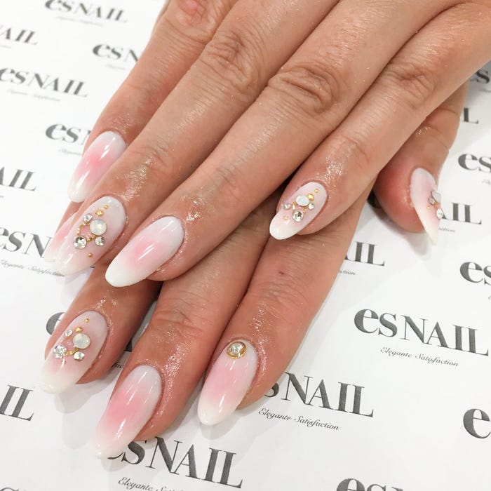 プライベートでもオフィスでも◎/画像提供:esNAIL