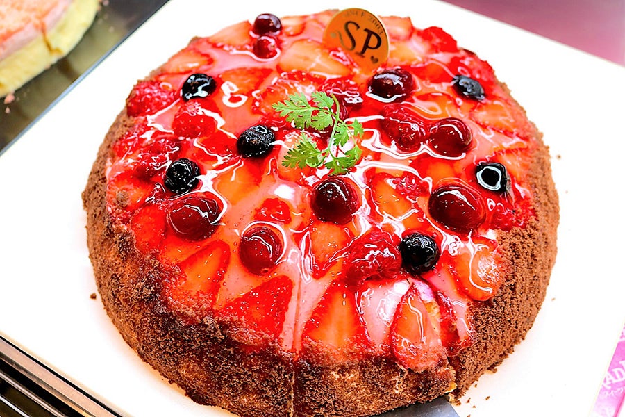 スイーツパラダイス 新宿東口店 ベリーのケーキ