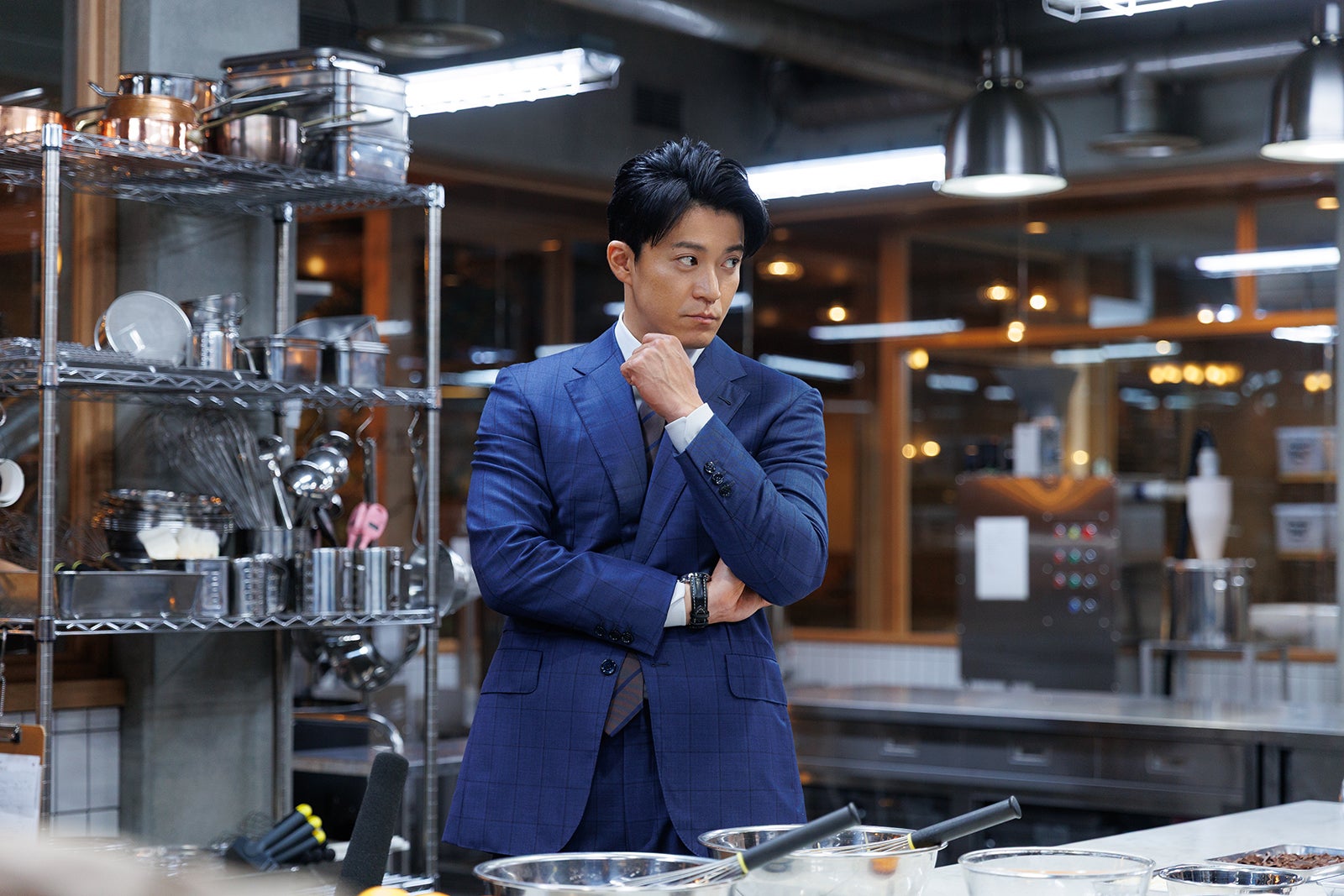 小栗旬「匿名の恋人たち」本編カット（提供写真）