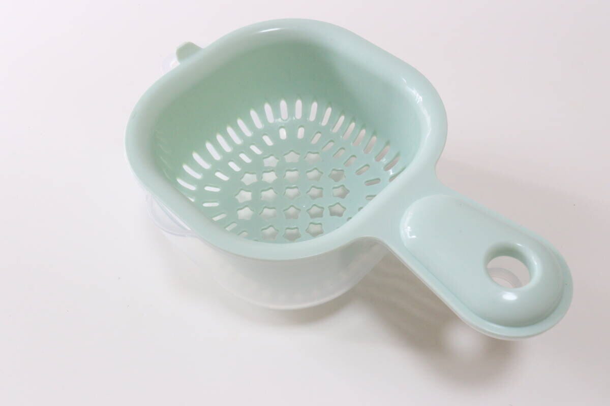 ダイソーの取っ手付　ミニザル・ボウル　デザイン