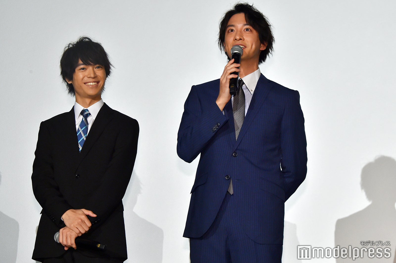 （左から）溝口琢矢、渡部秀 （C）モデルプレス