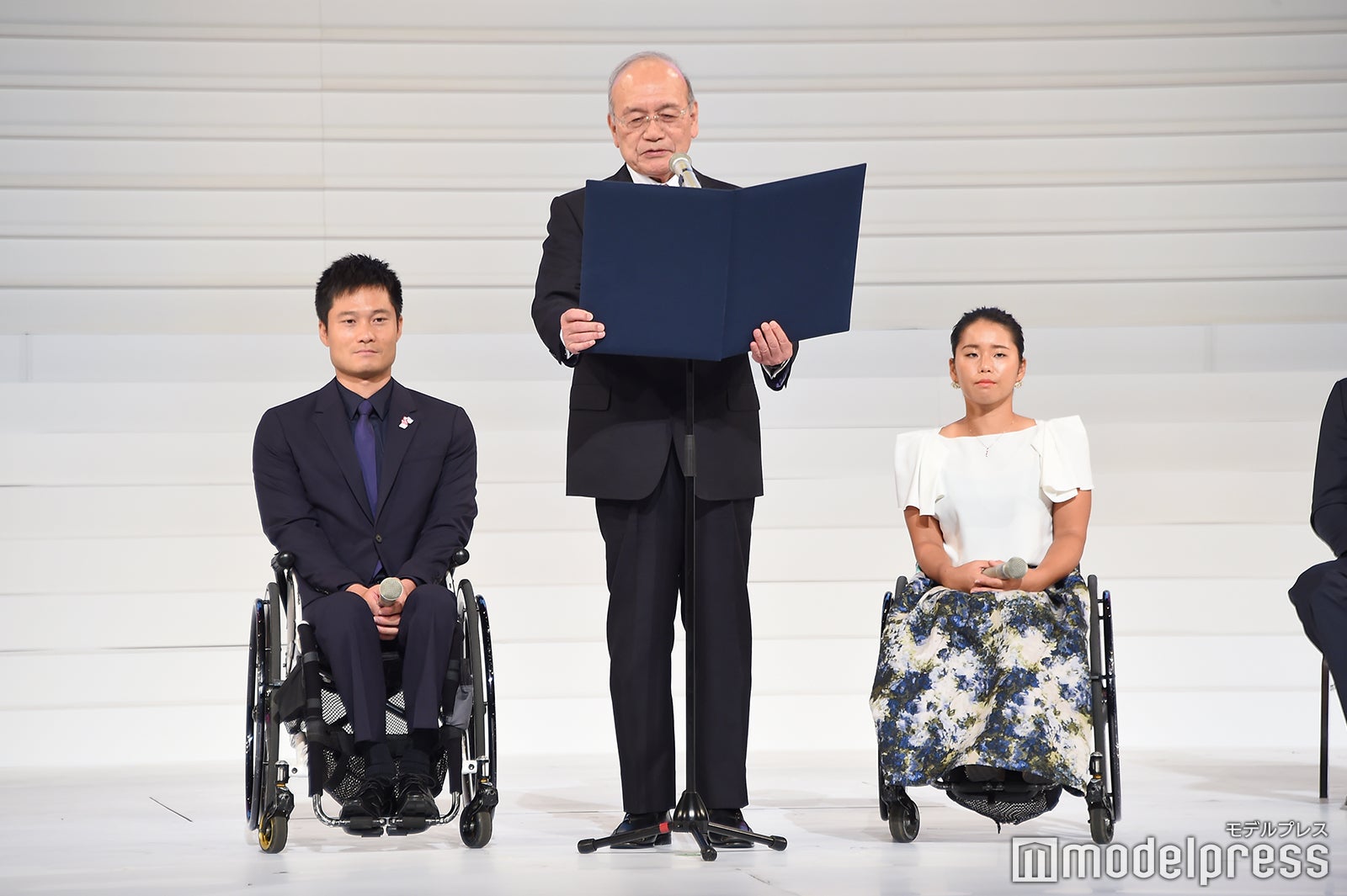 国枝慎吾選手、鳥原光憲氏、上地結衣選手 （C）モデルプレス