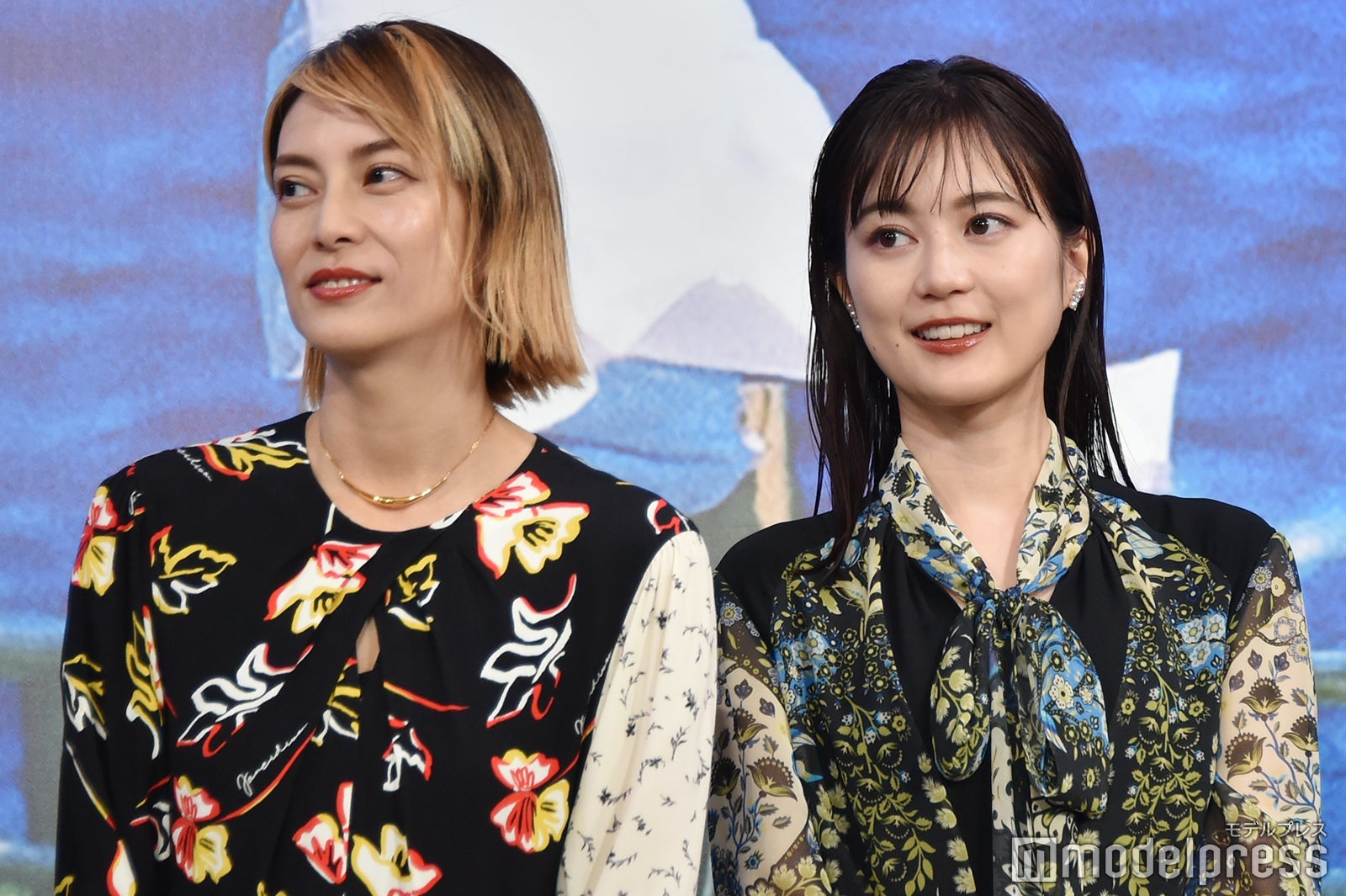 柴咲コウ、生田絵梨花 （C）モデルプレス