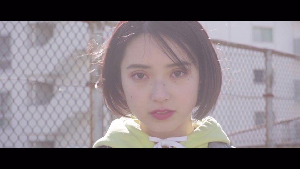 大原梓／「RUN FUN RUN」MVより（画像提供：ソニー・ミュージック）