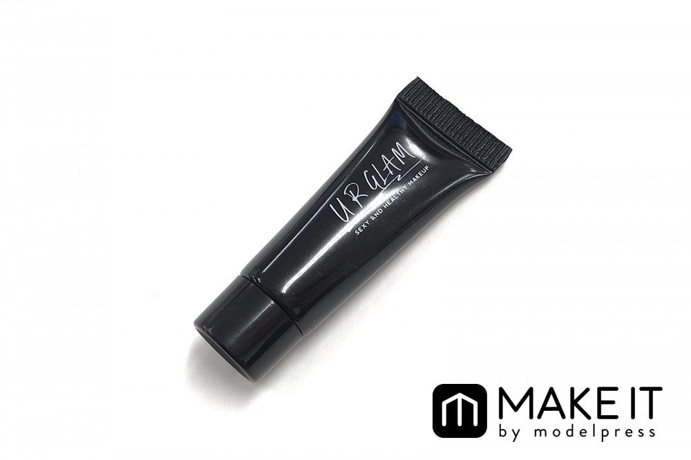 U R GLAM／アイシャドウプライマー／100円（税抜） (C)メイクイット