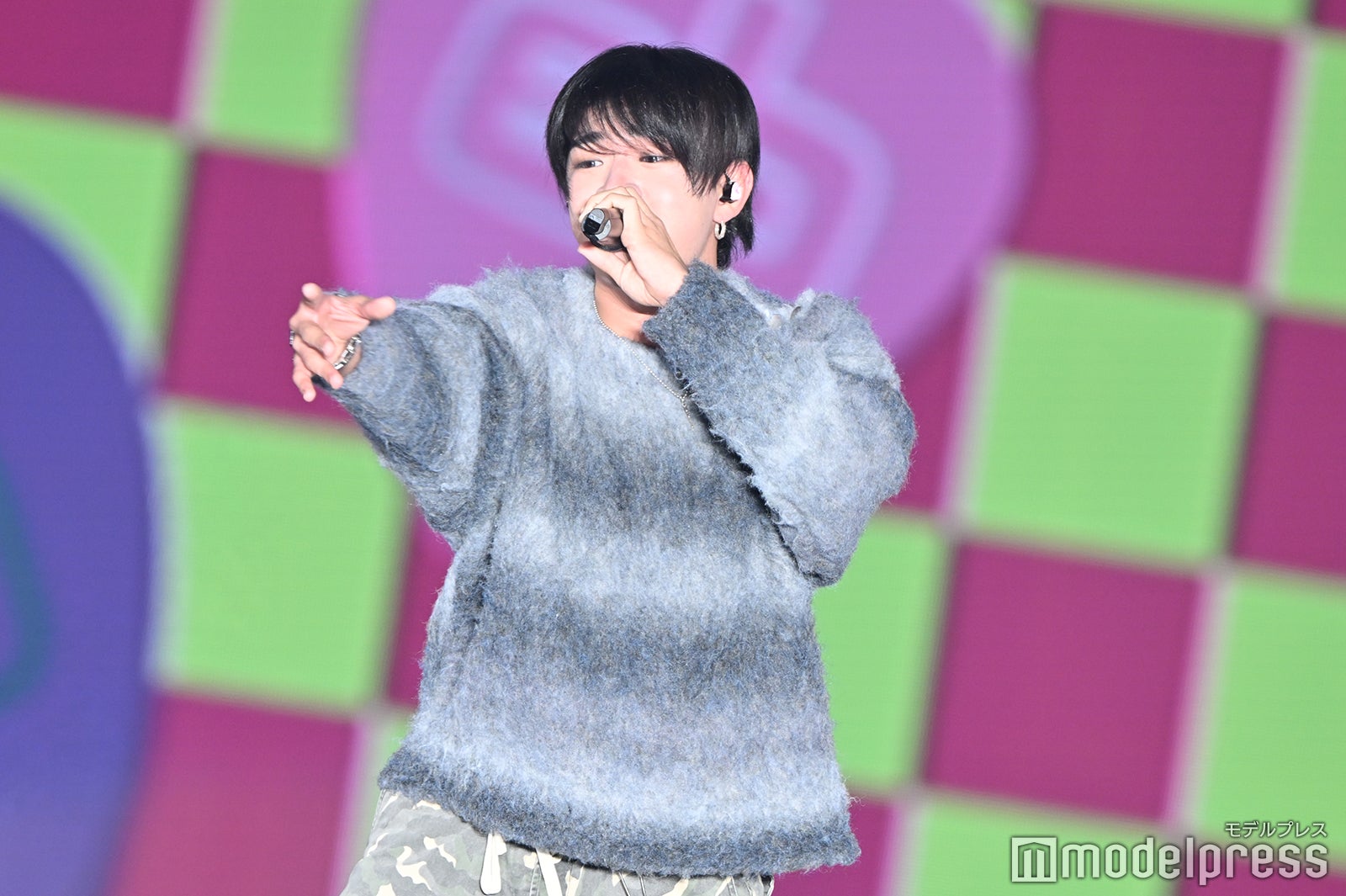 （C）モデルプレス