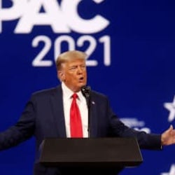 トランプ氏、自身のサイト上に投稿スペース開設