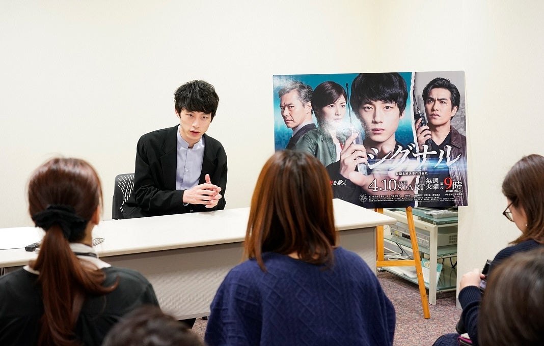 取材会に出席した坂口健太郎（C）カンテレ