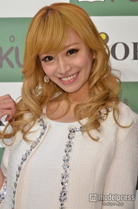 画像2 2 No 1キャバ嬢モデル愛沢えみり すっぴん公開で 綺麗すぎる と反響 モデルプレス