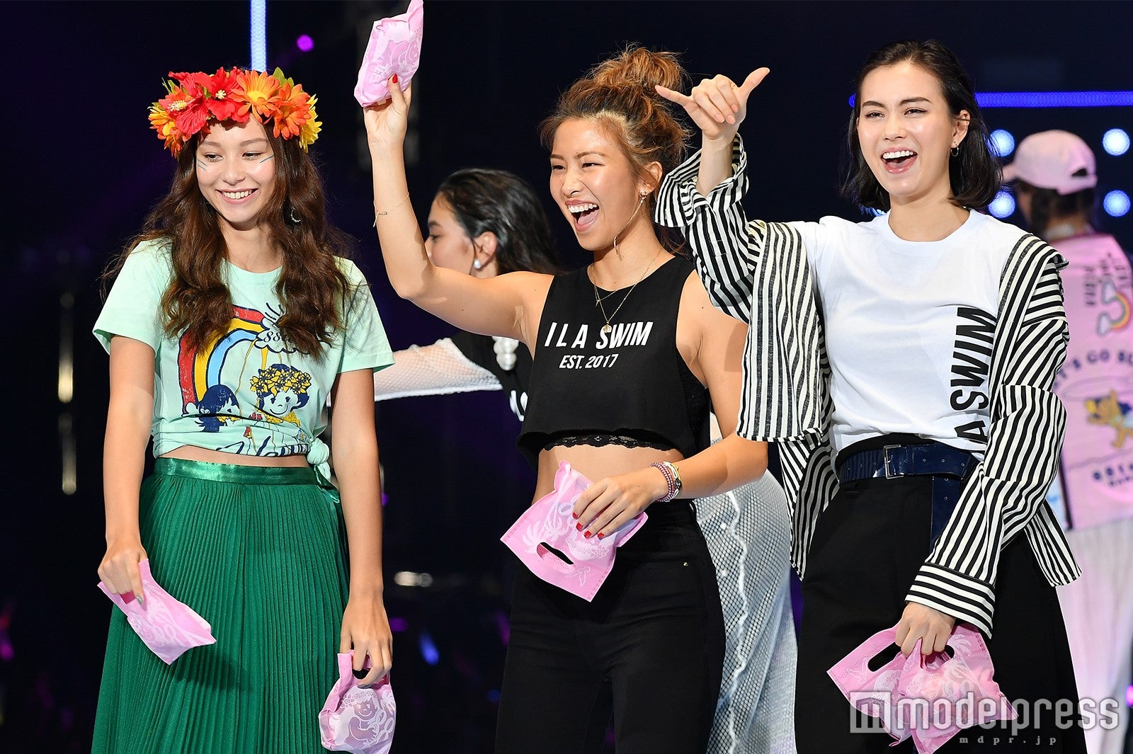 テラスハウス・ハワイ編美女が集結 ローレン＆Niki＆エビアンの3ショット実現＜TGC2017A／W＞