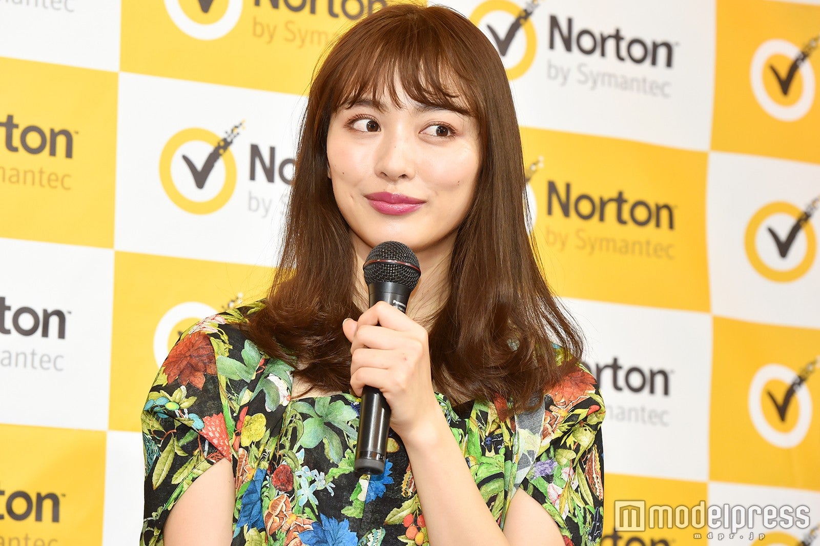 内田理央、銀メダルの平野歩夢選手を祝福 「海月姫」“尼～ず”と「予選見た」