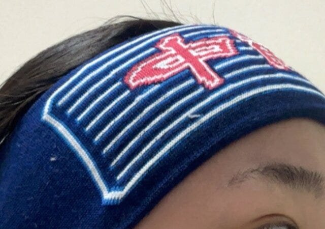 セリア 婦人ネオン看板柄ヘアターバン セリアの婦人ネオン看板柄ヘアターバンはフィット感が良い