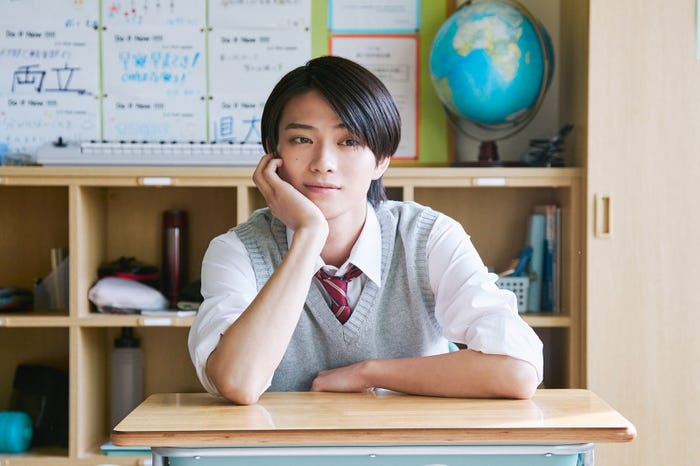 岩瀬洋志(C)2026『山口くんはワルくない』製作委員会(C)斉木 優/講談社