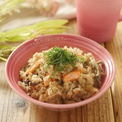 【Simple Cooking】2STEPで作れる!鮭と舞茸の炊き込みご飯