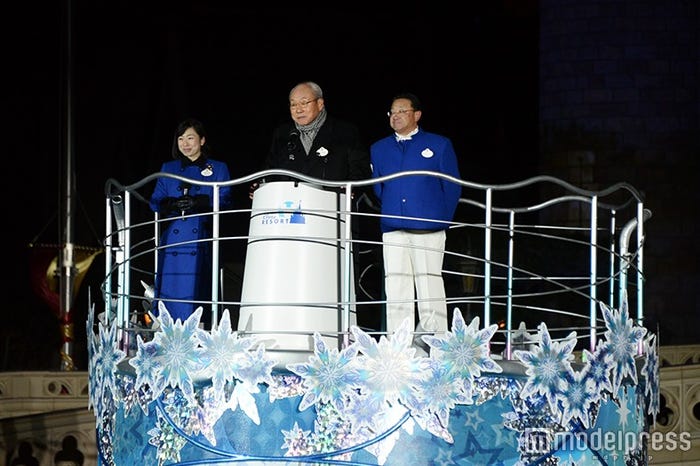 (左から)今枝李衣奈さん、加賀見俊夫氏、上西京一郎氏(C)モデルプレス