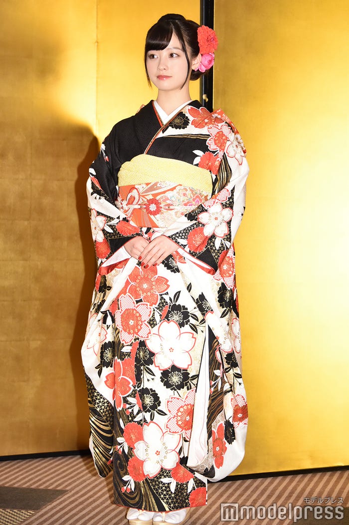 橋本環奈 振袖姿で歳の会見 初お酒はドンペリ モデルプレス 橋本環奈 振袖姿で歳の会見 初お酒はドンペリ モデルプレス