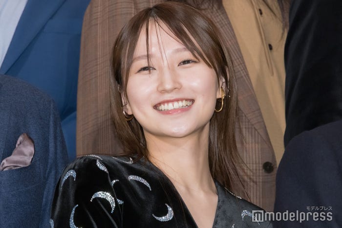 鞘師里保(C)モデルプレス