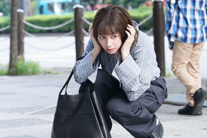 堀田真由「若草物語―恋する姉妹と恋せぬ私―」第2話(C)日本テレビ