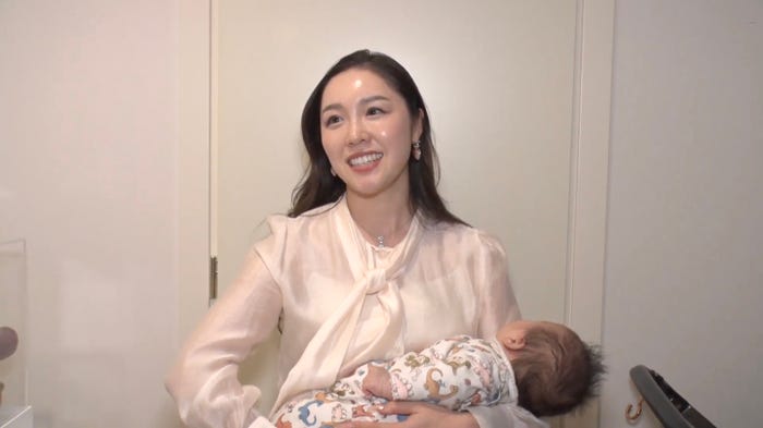 石田安奈(C)AbemaTV,Inc.