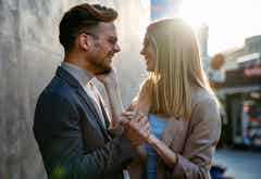 冗談じゃないよ 本気であなたに恋している女性の行動 4選 モデルプレス