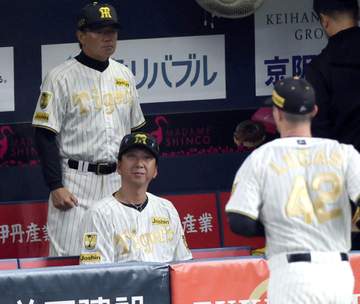阪神・藤川監督 4失点KOのルーカスに「本人も不安だったと思います」【一問一答】