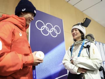 「46歳って？？マジで見えない」的確解説話題 中継登場の伝説美人スキーヤーの姿に反響 引退から12年「いくつになっても永遠の冬のアイドル」「ずっとお綺麗」