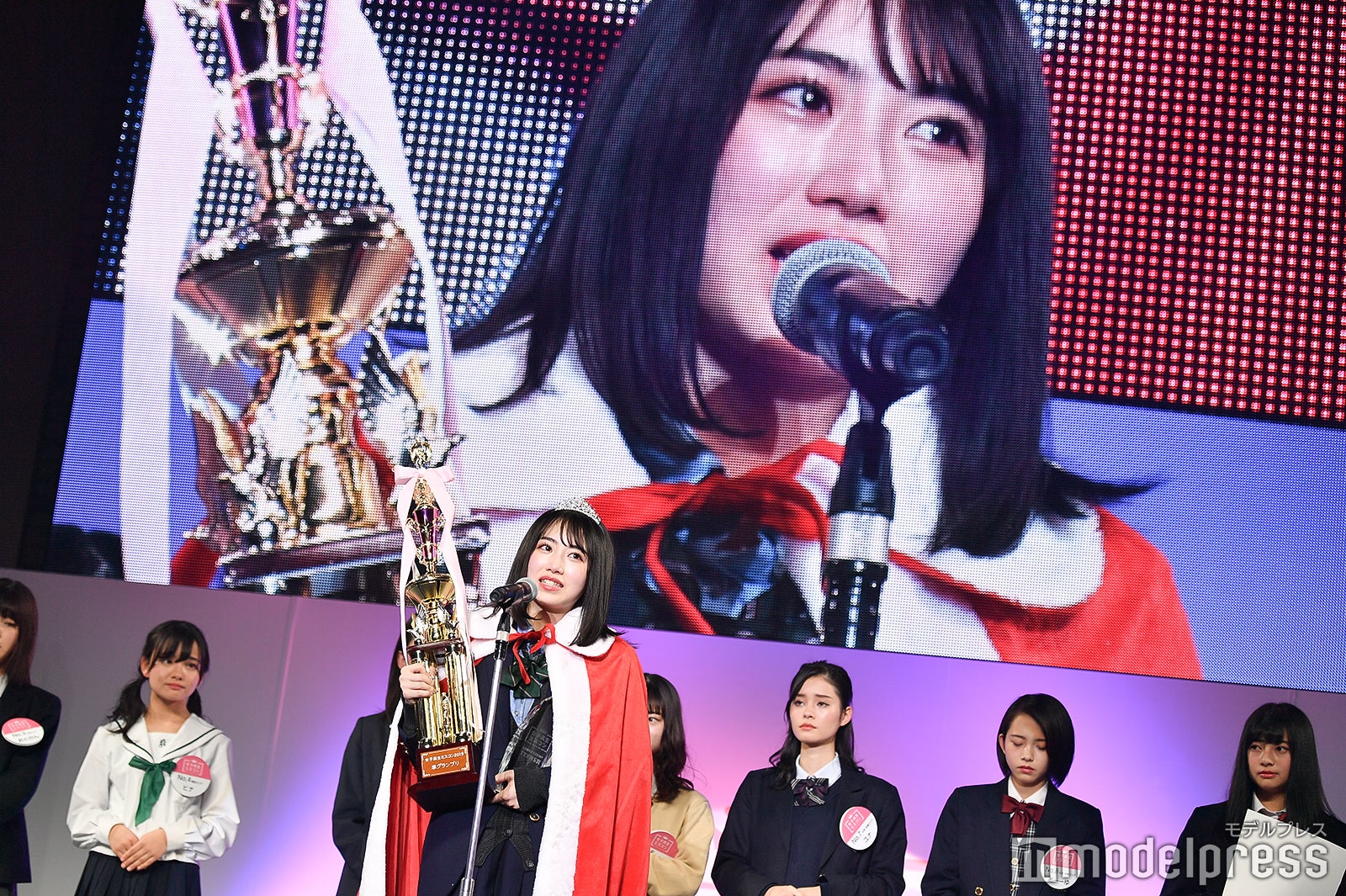 （C）モデルプレス