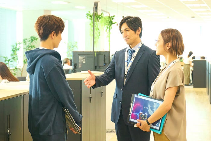 渡辺翔太、高橋光臣、中村アン「青島くんはいじわる」第7話より(C)テレビ朝日