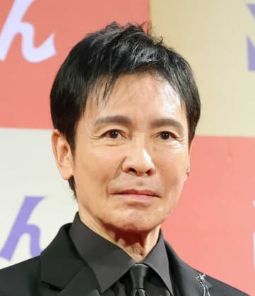 郷ひろみ、最愛の母が死去 92歳