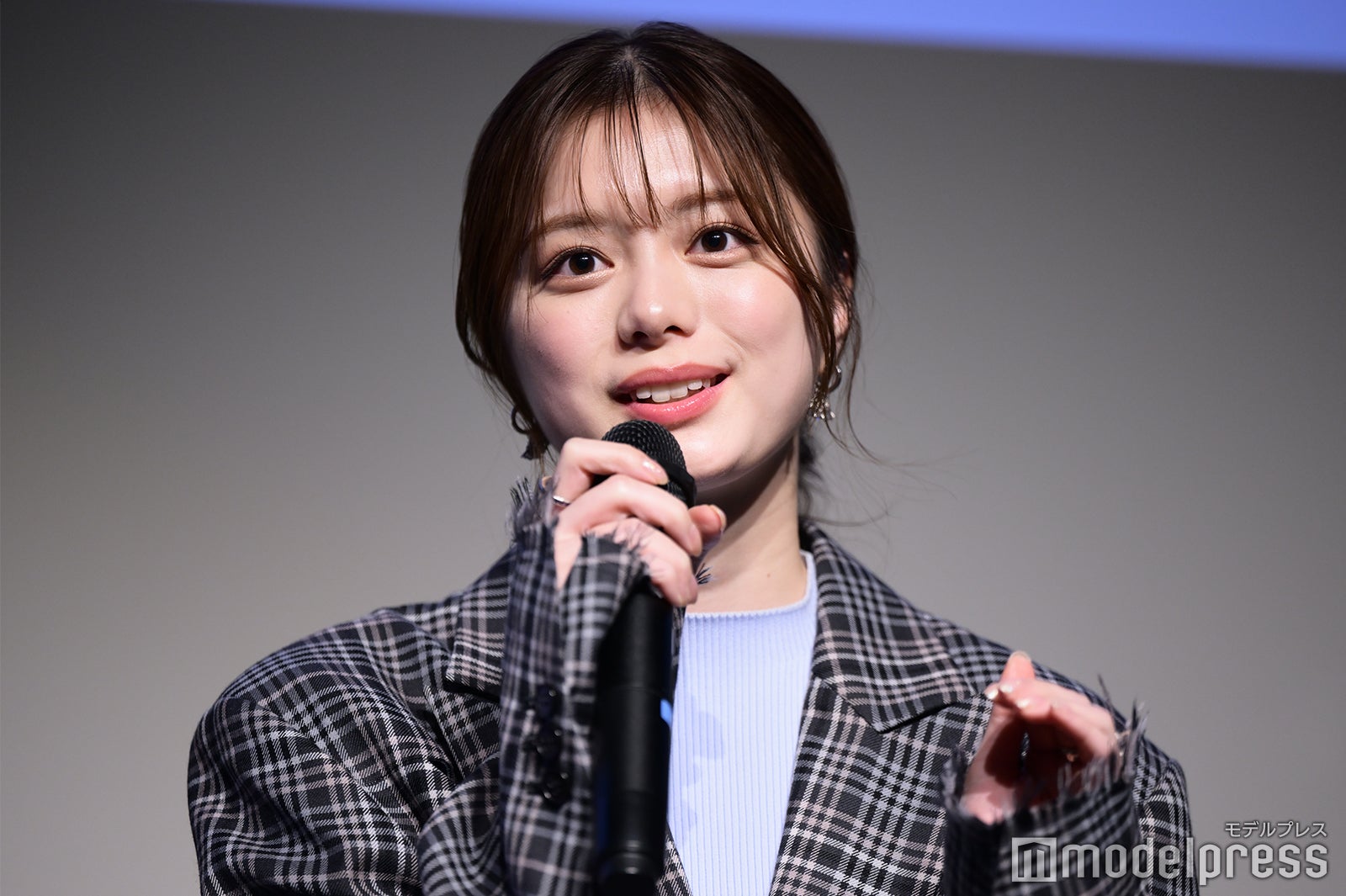 紺野彩夏（C）モデルプレス