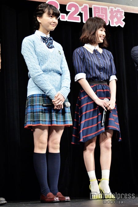 左より:上原実矩、山本舞香