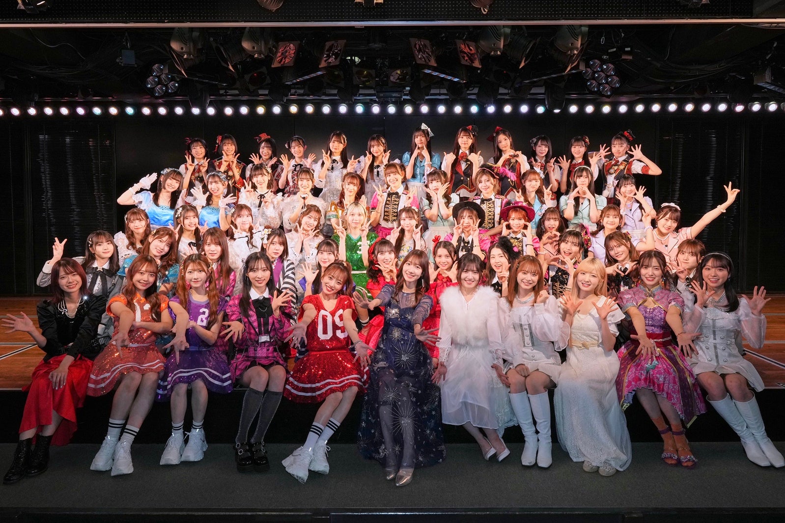 「AKB48劇場大晦日公演～年忘れアイドルの歌2023～」（C）AKB48