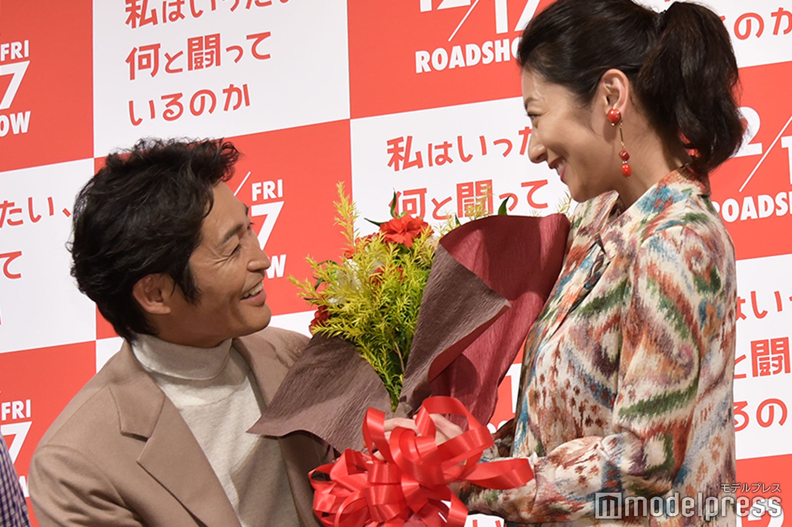 安田顕、小池栄子 （C）モデルプレス