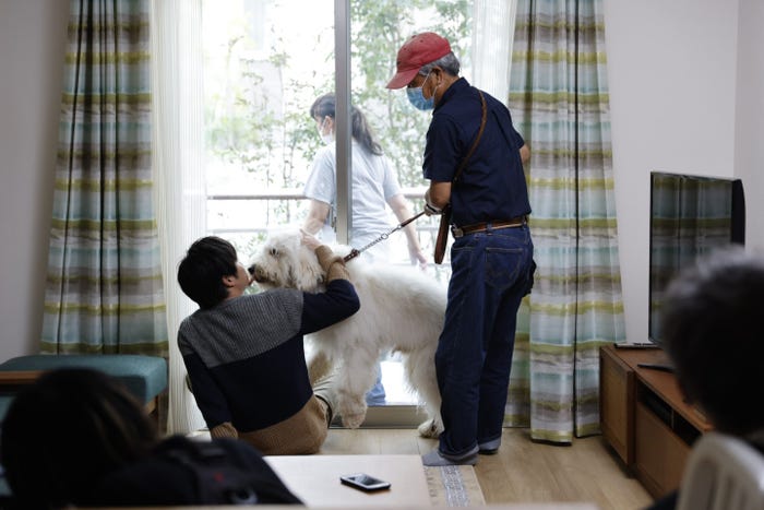 田中圭、ベック、宮忠臣(C)2022「ハウ」製作委員会