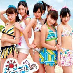 昨年の夏ソング「ポニーテールとシュシュ」AKB48（キングレコード、2010年5月26日発売）