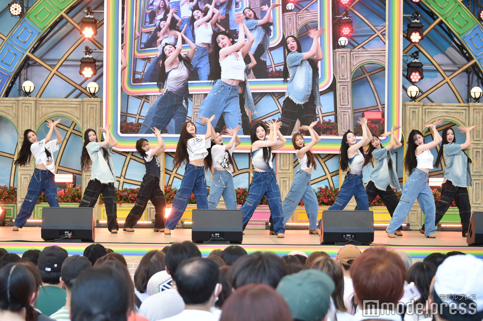 tripleS（C）モデルプレス