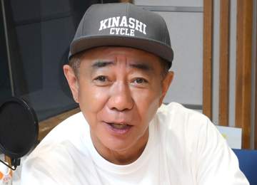 森保監督が「朝5：30にきたーー！！」 木梨憲武が2ショ投稿「ほとんど寝てないですよね？」「こんな笑顔初めて」