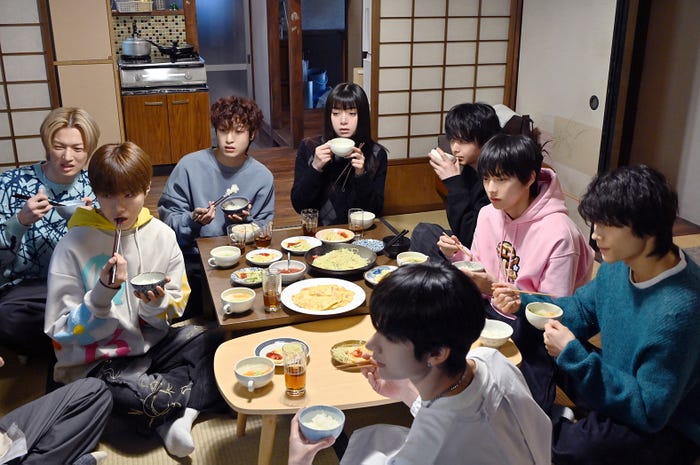 NAZE(中央)池田エライザ、中村倫也「DREAM STAGE」第3話(C)TBS