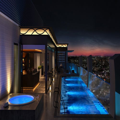 沖縄の天空プールでルーフトップパーティ!那覇の夜景と遊ぶ新ナイトスポット