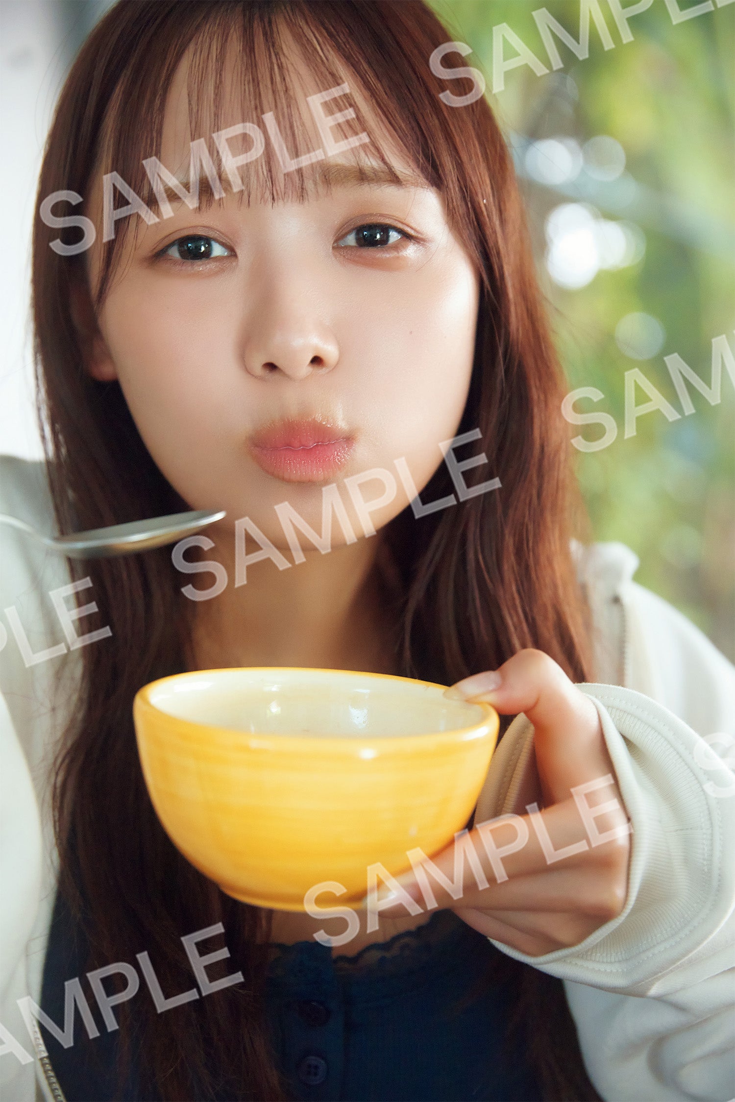 日向坂46 濱岸ひより1st写真集「もしも」封入ポストカード：撮影／三宮幹史（TRIVAL）