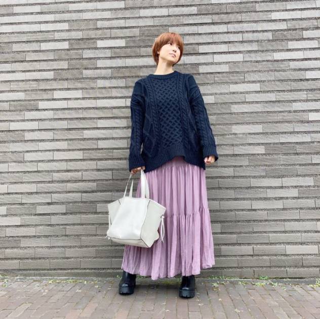 Hitomi 生後5ヶ月三男の体重を公開 お散歩ファッションに反響 スタイルいい とても素敵です モデルプレス