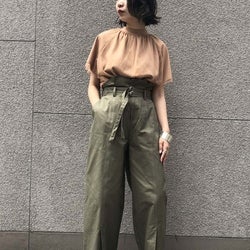 秋まで使えるデザイントップスまとめ|セールで買い足す夏服はコレ!