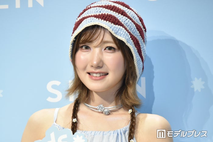 SAY MY NAME本田仁美、美ウエストチラリのへそ出しコーデ公開に反響「努力の賜物」「引き締まっててかっこいい」