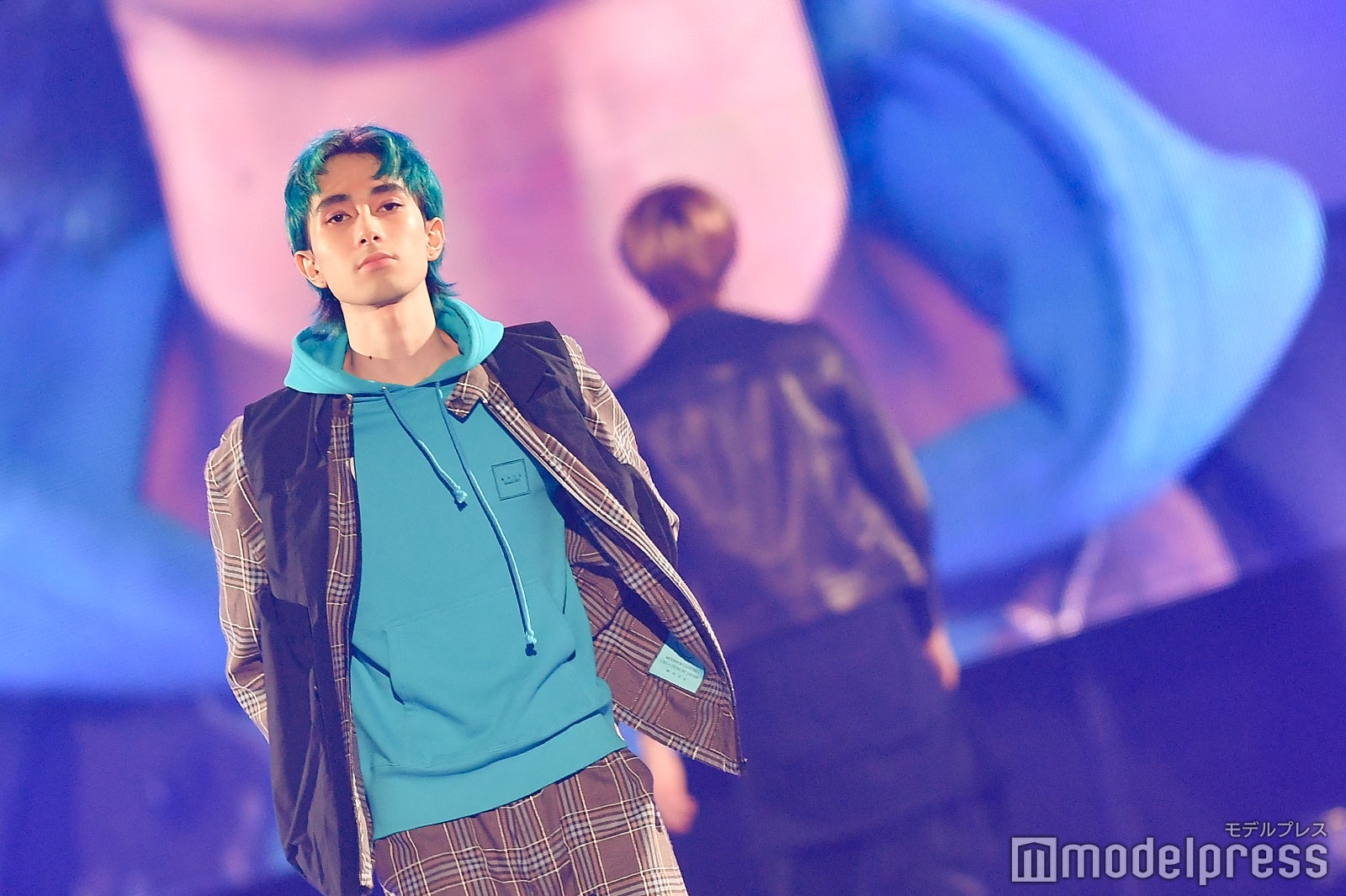 SUPER★DRAGON／ランウェイの様子（C）モデルプレス